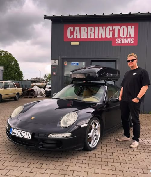 Adam Urbański przed Carrington Serwis z Porsche